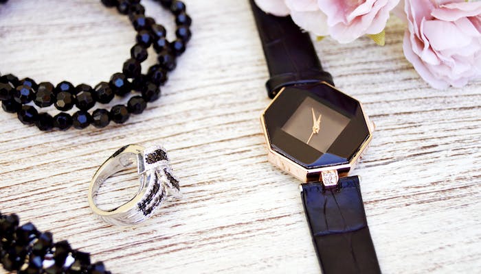 5 post accessories image