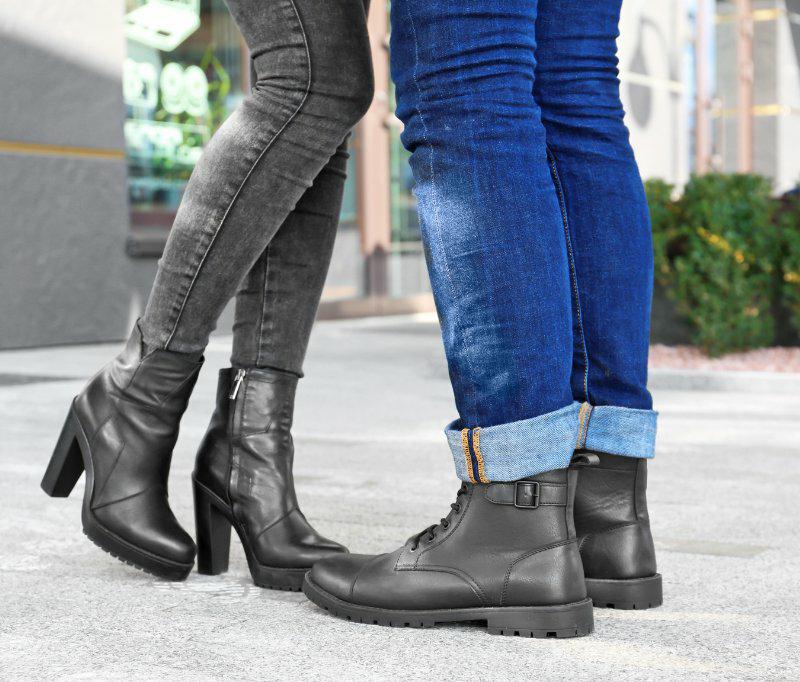 how to wear boots with jeans main image